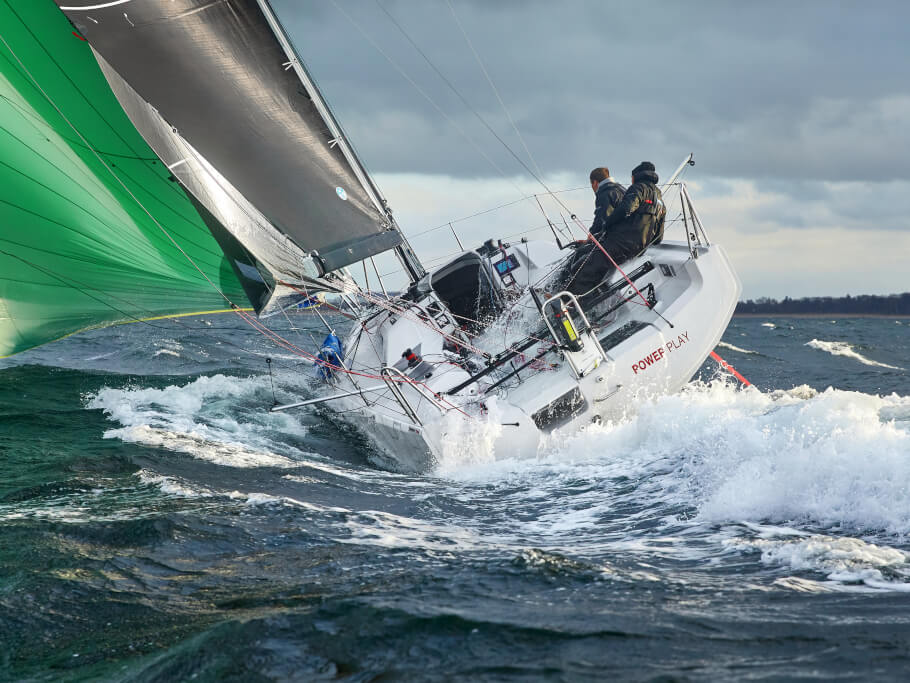 Dehler 30 one design at full tilt racing over ocean