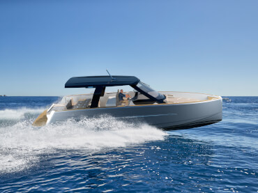 FJORD 39 XL side view | The Fjord 39 XL not only redefines performance, but also elegance. | Fjord