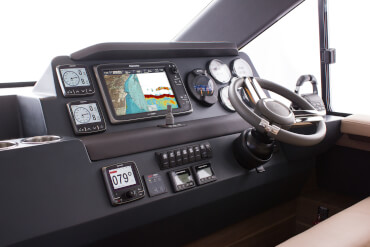 Interior view lounge | cockpit, steering wheel, multifunctional display | Sealine